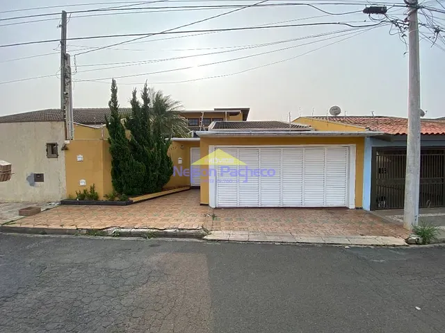 Casa com 700m² 3 quartos e 3 banheiros, à venda, no bairro Santo Antonio em Capivari
