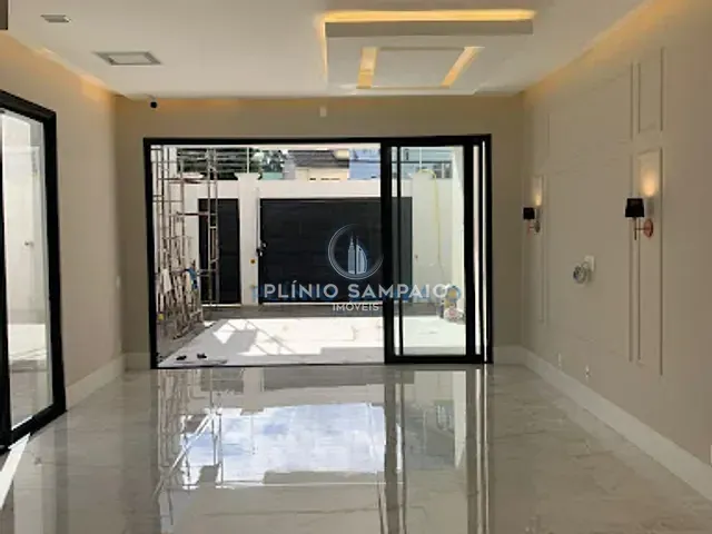 Casa com 210m² 3 quartos e 4 banheiros, à venda, no bairro Aldeia da Praia em Guarapari