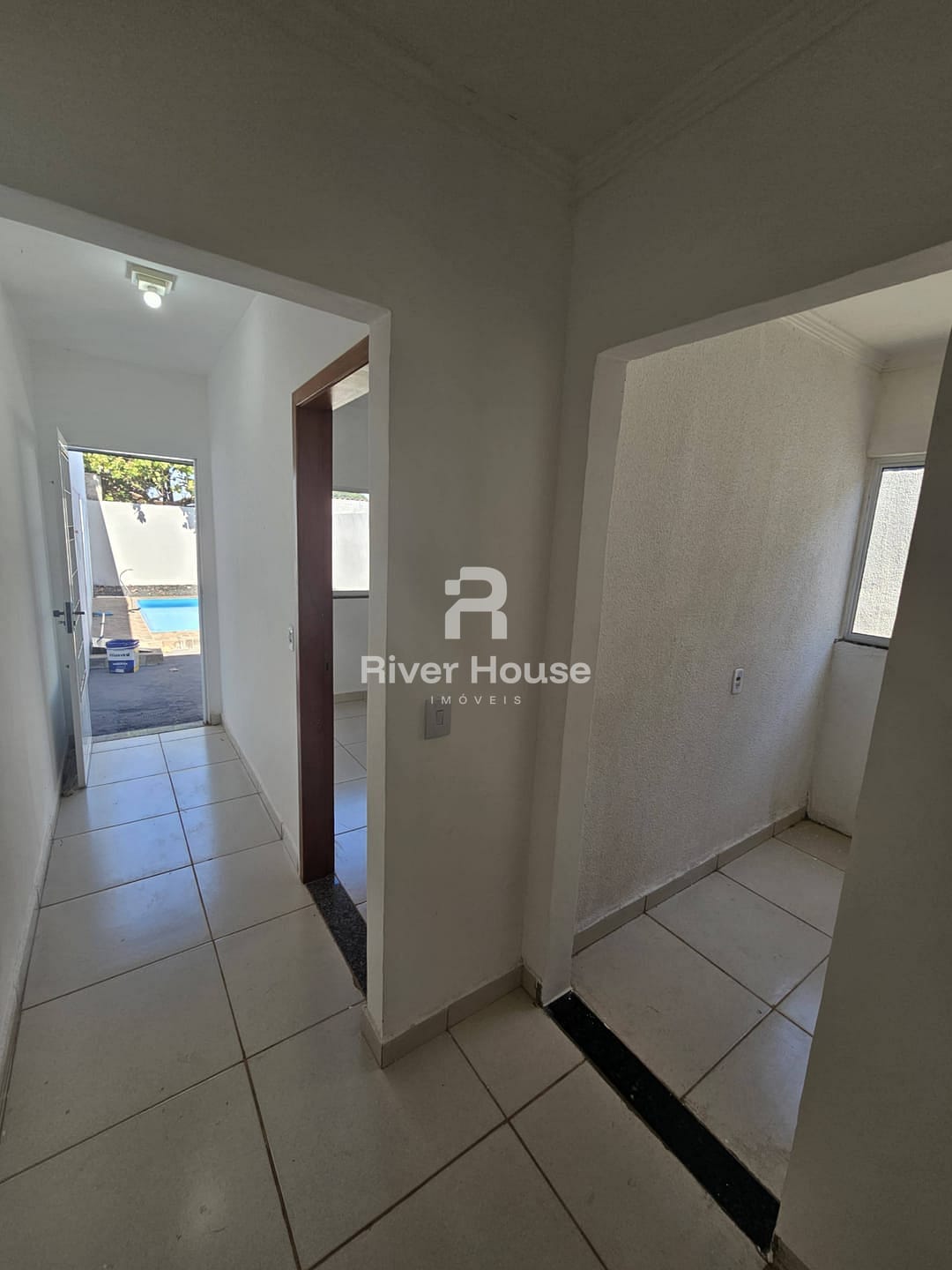 Casa à venda com 2 quartos, 200m² - Foto 7
