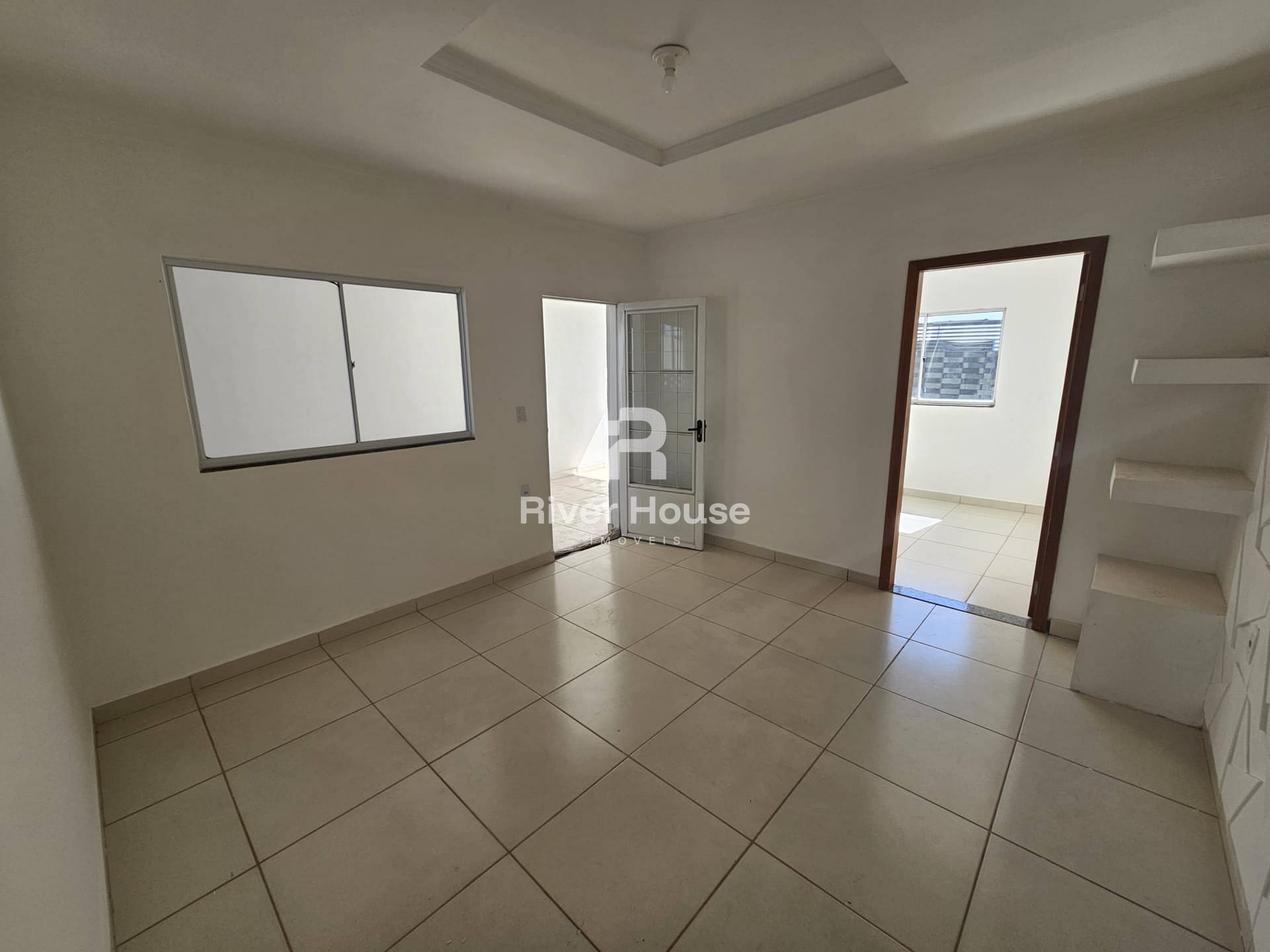 Casa à venda com 2 quartos, 200m² - Foto 8