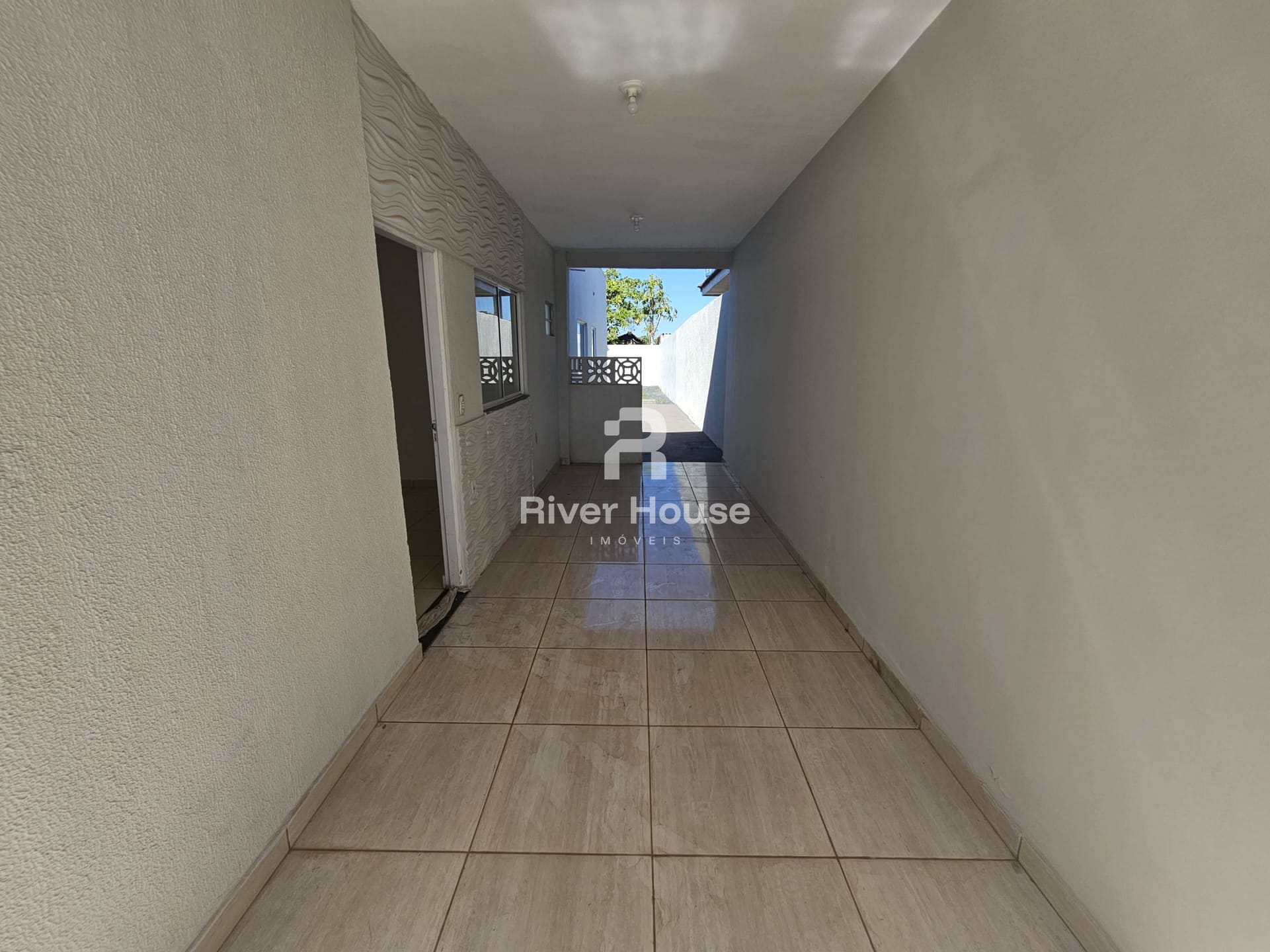 Casa à venda com 2 quartos, 200m² - Foto 9