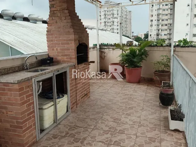 Apartamento 3 quartos e 2 banheiros, para alugar, no bairro São Cristóvão em Rio de Janeiro