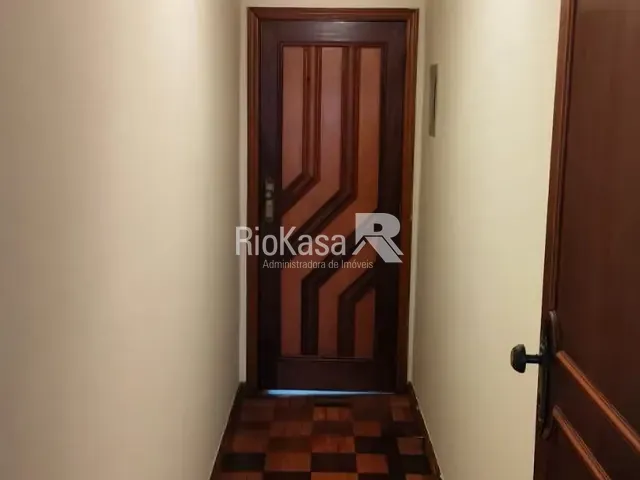 Apartamento 3 quartos e 2 banheiros, para alugar, no bairro São Cristóvão em Rio de Janeiro