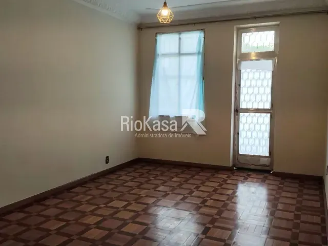 Apartamento 3 quartos e 2 banheiros, para alugar, no bairro São Cristóvão em Rio de Janeiro