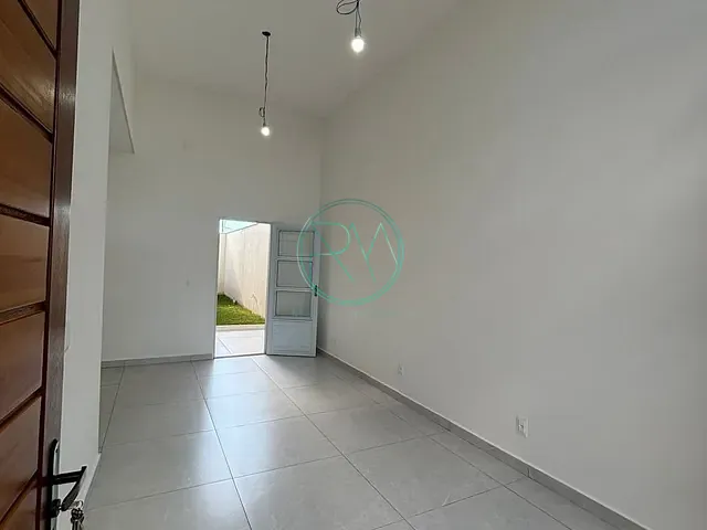 Casa com 125m² 2 quartos e 3 banheiros, à venda, no bairro Colinas em Londrina