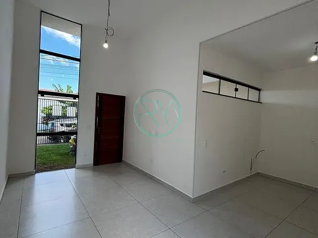 Casa com 125m² 2 quartos e 3 banheiros, à venda, no bairro Colinas em Londrina