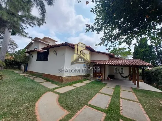 Casa com 1000m² 5 quartos e 2 banheiros, à venda, no bairro Braunas em Belo Horizonte
