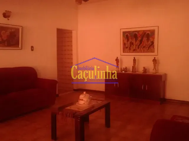 Casa com 240m² 3 quartos e 2 banheiros, à venda, no bairro Nossa Senhora de Santana em Barra do Piraí