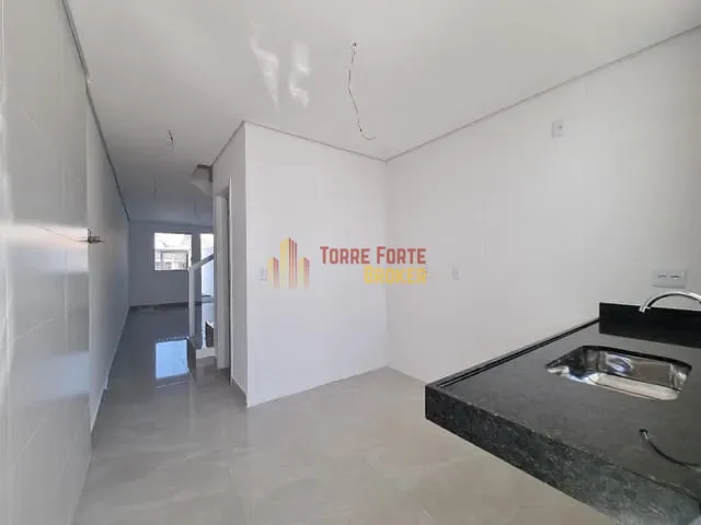 Casa com 112m² 2 quartos e 2 banheiros, à venda, no bairro Floramar em Belo Horizonte