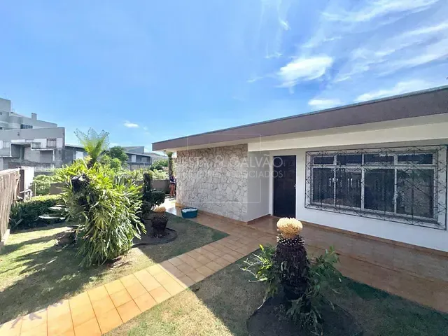 Casa com 129m² 3 quartos e 2 banheiros, à venda, no bairro Pinheirinho em Curitiba