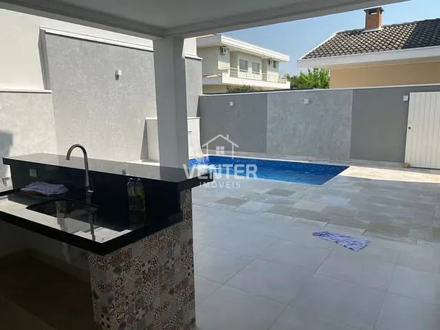 Casa com 400m² 3 quartos e 6 banheiros, à venda, no bairro Condomínio Village Taubaté em Taubaté
