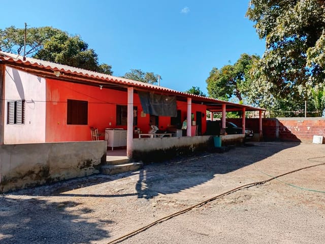 Casa 4 quartos e 2 banheiros, à venda, no bairro al em Alexânia