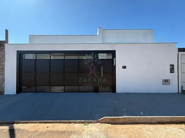 Casa com 250m² 3 quartos e 3 banheiros, à venda, no bairro Residencial Oiti em Campo Grande