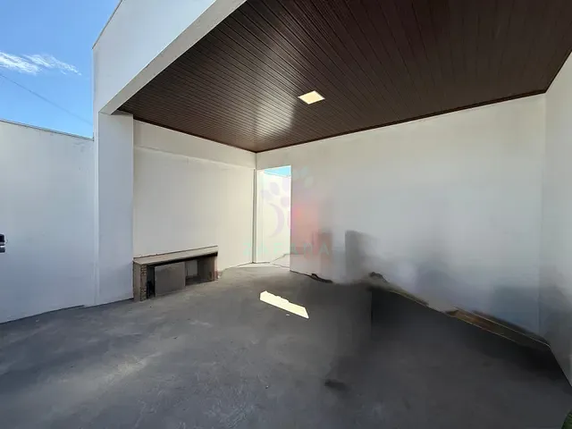 Casa com 250m² 3 quartos e 3 banheiros, à venda, no bairro Residencial Oiti em Campo Grande
