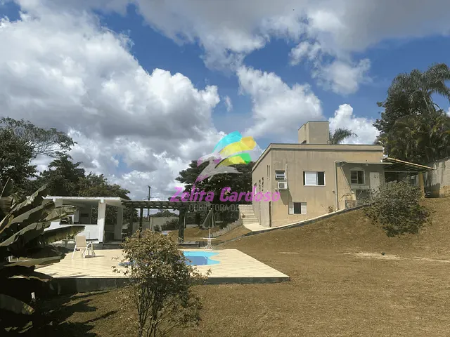 Casa com 2000m² 5 quartos e 5 banheiros, à venda ou para alugar, no bairro Condomínio Vale do Ouro em Ribeirão das Neves