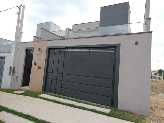 Casa com 219m² 3 quartos e 3 banheiros, à venda, no bairro Pousada do Sol em São João da Boa Vista