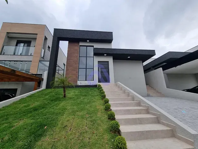 Casa com 300m² 3 quartos e 3 banheiros, à venda, no bairro Condomínio Atibaia Park I em Atibaia