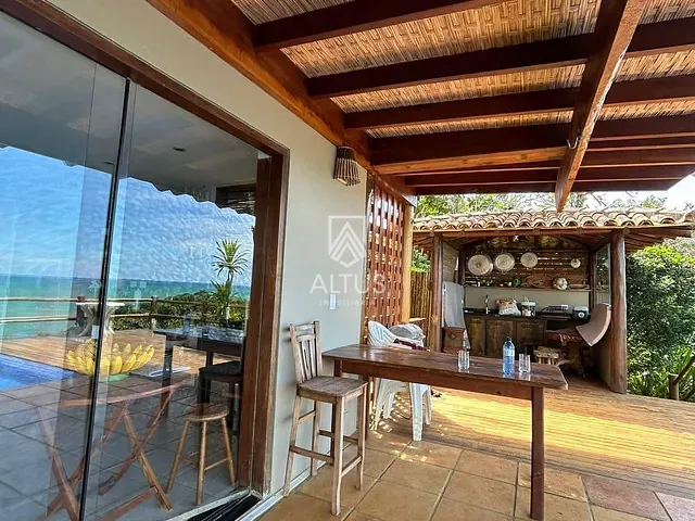 Casa 4 quartos e 5 banheiros, à venda, no bairro Itacaré em Itacaré