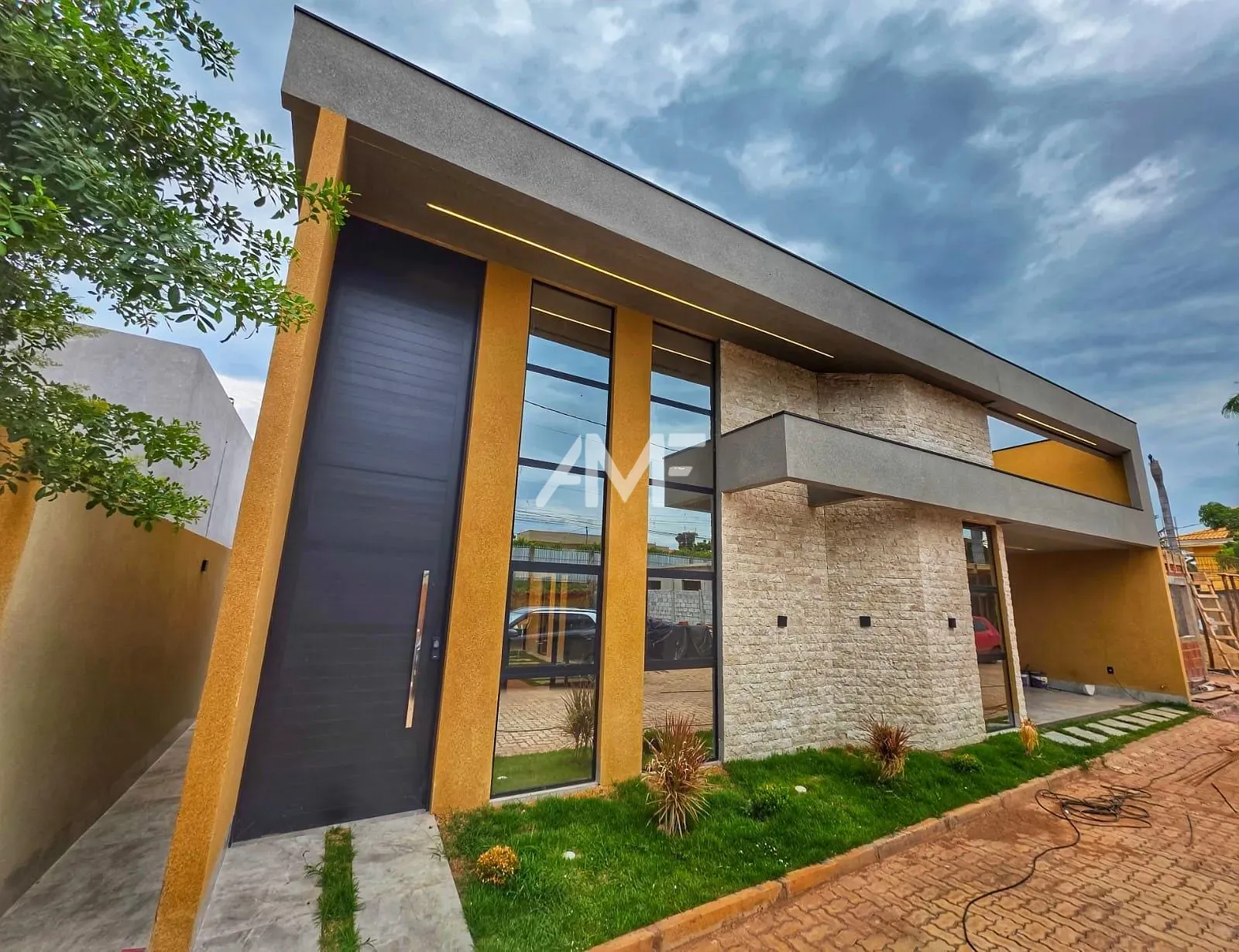Casa, 4 quartos, 260 m² - Foto 1