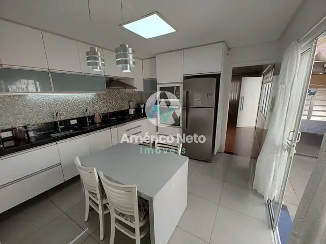 Casa com 324m² 6 quartos e 3 banheiros, à venda, no bairro Nova Gerti em São Caetano do Sul
