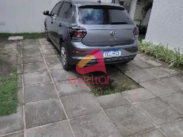 Casa 3 quartos e 2 banheiros, para alugar, no bairro Cordeiro em Recife