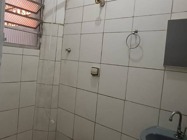 Casa 2 quartos e 1 banheiro, para alugar, no bairro Parque João Ramalho em Santo André