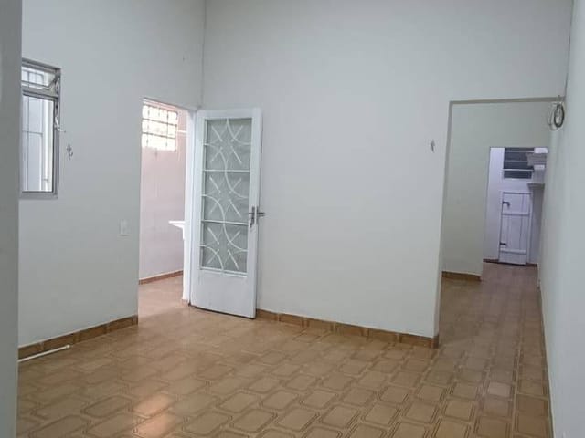 Casa 2 quartos e 1 banheiro, para alugar, no bairro Parque João Ramalho em Santo André