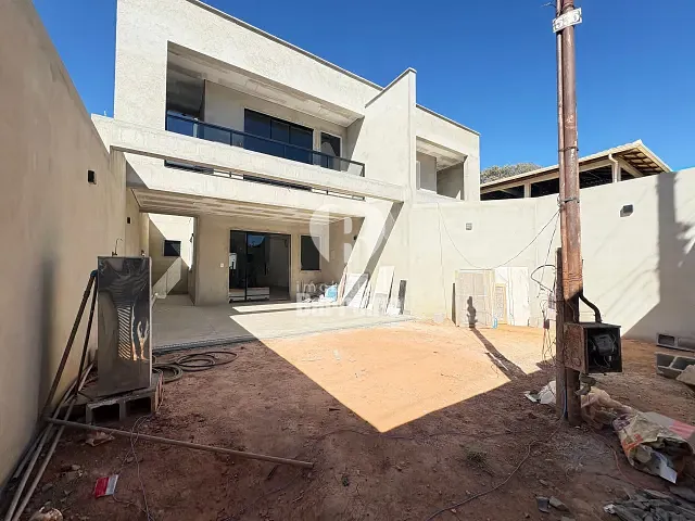 Casa com 180m² 3 quartos e 2 banheiros, à venda, no bairro Cardoso (Barreiro) em Belo Horizonte