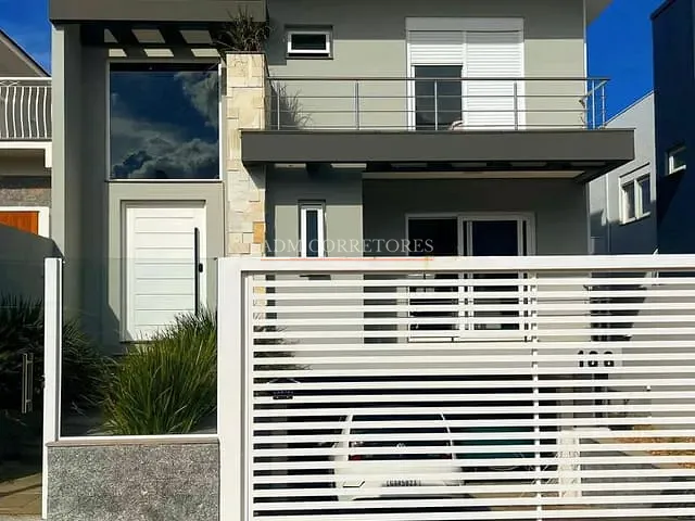 Casa 3 quartos e 3 banheiros, à venda, no bairro Santa Cruz em Gravataí