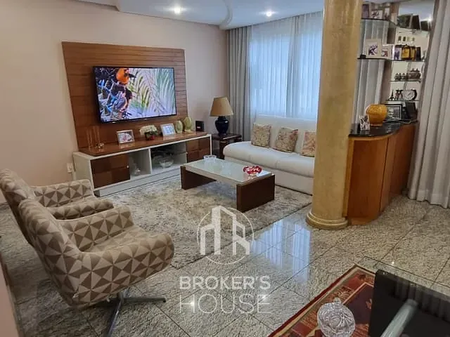 Casa com 380m² 5 quartos e 3 banheiros, à venda, no bairro Fradinhos em Vitória