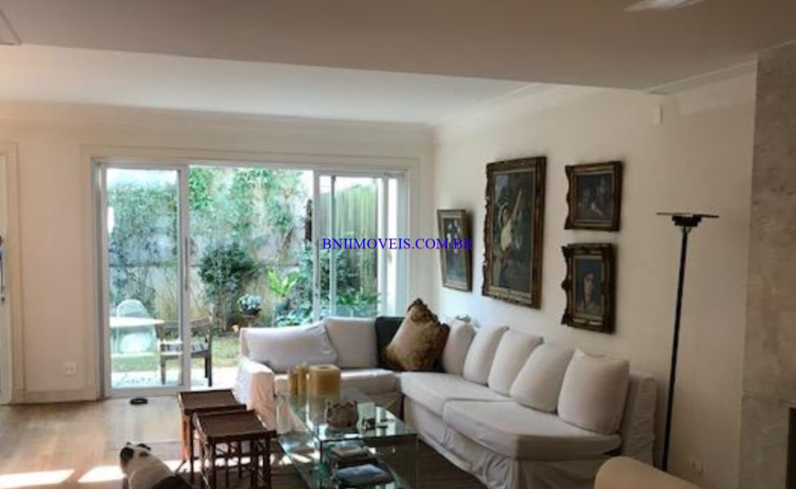 Casa à venda com 3 quartos, 275m² - Foto 2