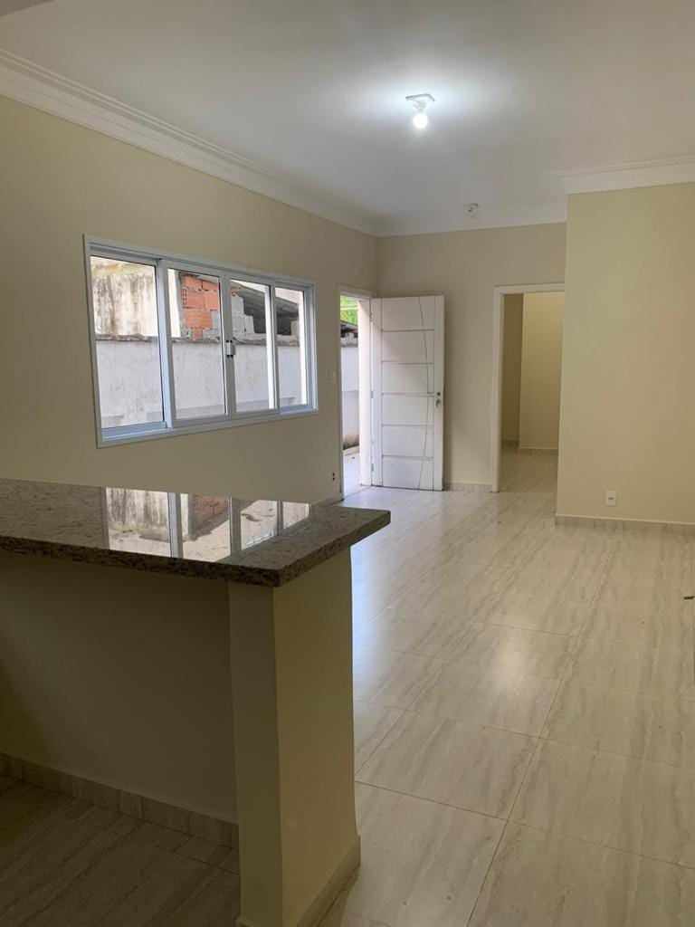Casa à Venda Jd. Primavera próximo travessia Balsa à Santos