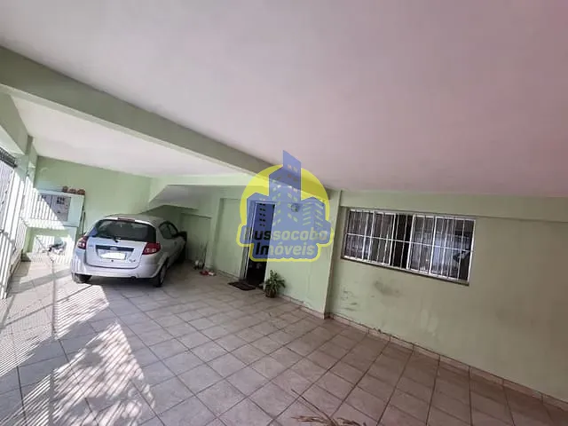 Casa com 750m² 4 quartos e 2 banheiros, à venda, no bairro Centro em Carapicuíba