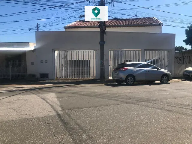 Casa com 272m², à venda, no bairro Parque São Luiz em Jundiaí