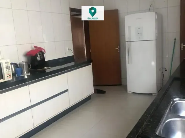 Casa com 272m², à venda, no bairro Parque São Luiz em Jundiaí