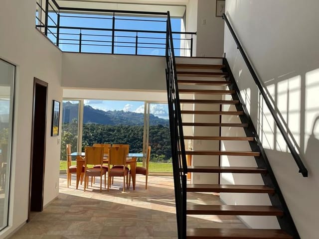 Casa com 1142m² 4 quartos e 4 banheiros, à venda, no bairro Pasárgada em Nova Lima