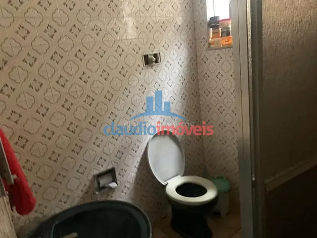 Casa com 300m², à venda, no bairro Ano Bom em Barra Mansa