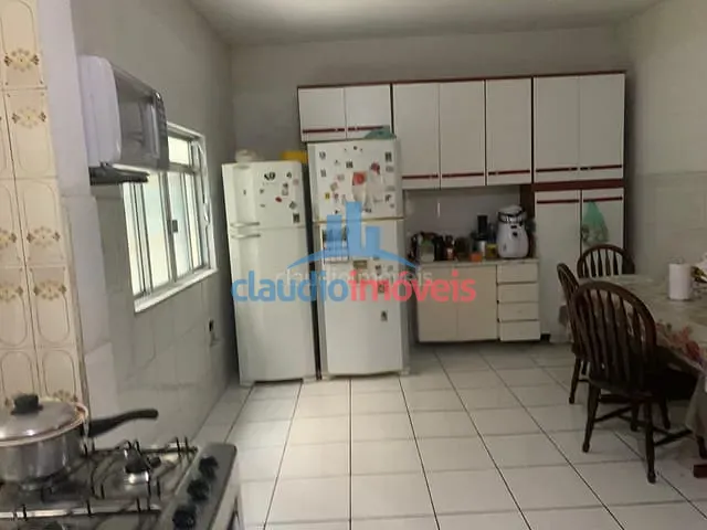 Casa com 300m², à venda, no bairro Ano Bom em Barra Mansa