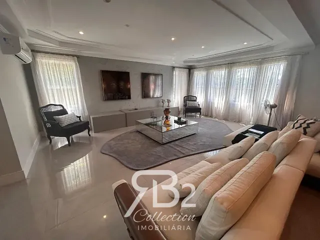 Casa 4 quartos e 6 banheiros, para alugar, no bairro Marambaia em Vinhedo