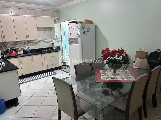 Casa com 162m² 3 quartos e 2 banheiros, à venda, no bairro Parque Nova Carioba em Americana