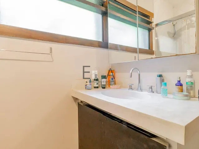Casa com 500m² 5 quartos e 5 banheiros, à venda, no bairro Vila Appia Antica em Carapicuíba