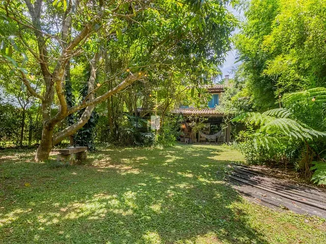 Casa com 500m² 5 quartos e 5 banheiros, à venda, no bairro Vila Appia Antica em Carapicuíba