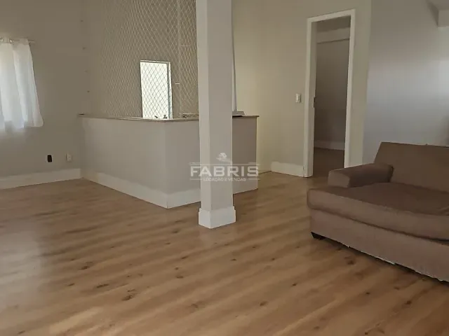 Casa 3 quartos e 1 banheiro, à venda, no bairro Vila Otto em Campo Largo