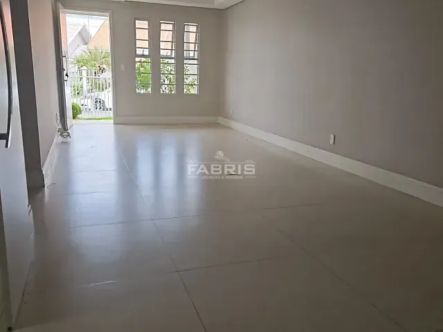 Casa 3 quartos e 1 banheiro, à venda, no bairro Vila Otto em Campo Largo