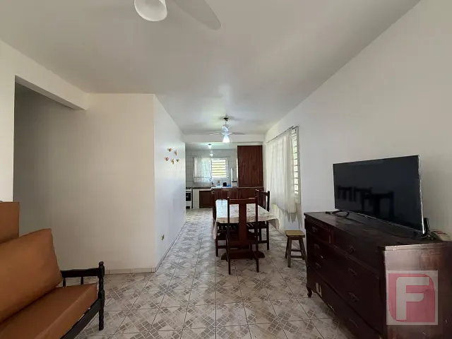 Casa 3 quartos e 2 banheiros, à venda, no bairro Centro em Itapoá