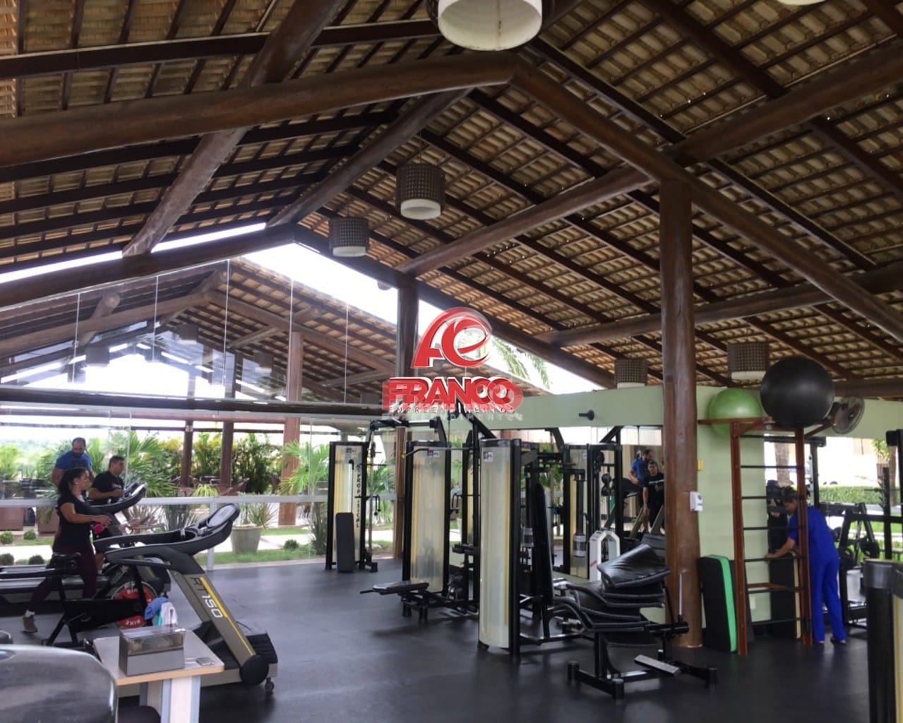 Casa, 3 quartos, 280 m² - Foto 38