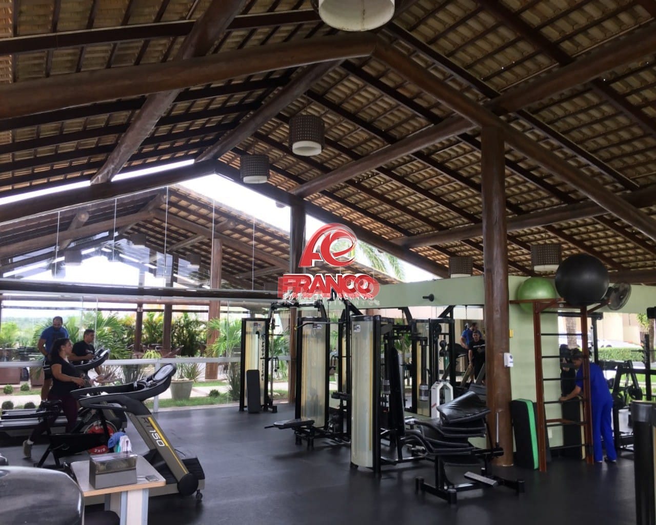 Casa, 3 quartos, 280 m² - Foto 41