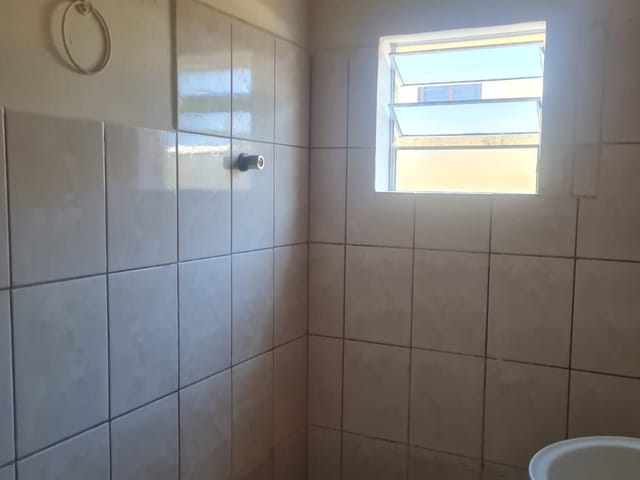 Casa 2 quartos e 1 banheiro, para alugar, no bairro Vila Nova em Araçariguama