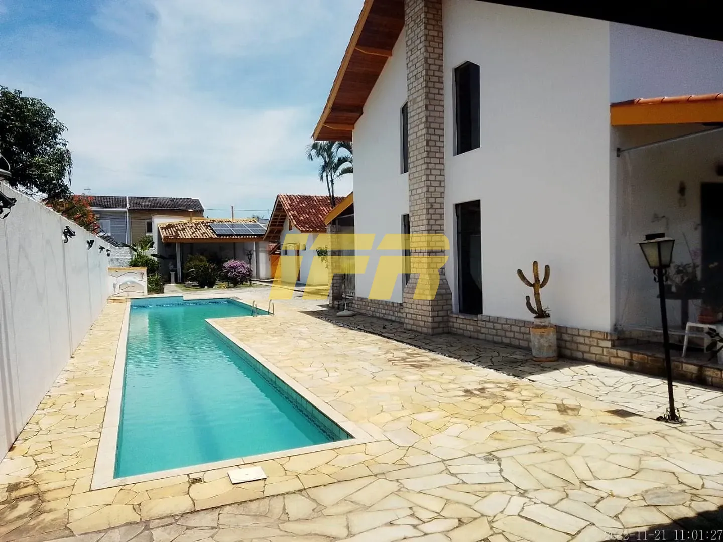 Casa, 3 quartos, 325 m² - Foto 1