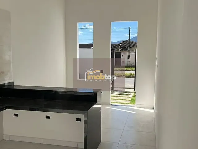 Casa com 149m² 3 quartos e 2 banheiros, à venda, no bairro Balneário Recanto do Sol em Caraguatatuba